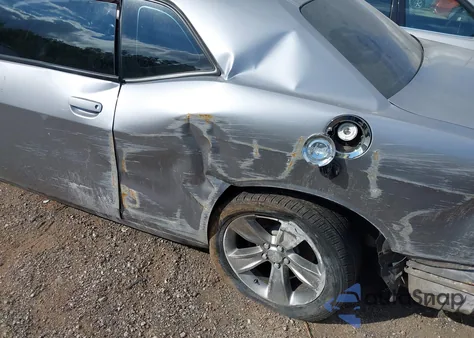 2016 Dodge Challenger Sxt z USA, uszkodzony, nr VIN 2C3CDZAGXGH352675